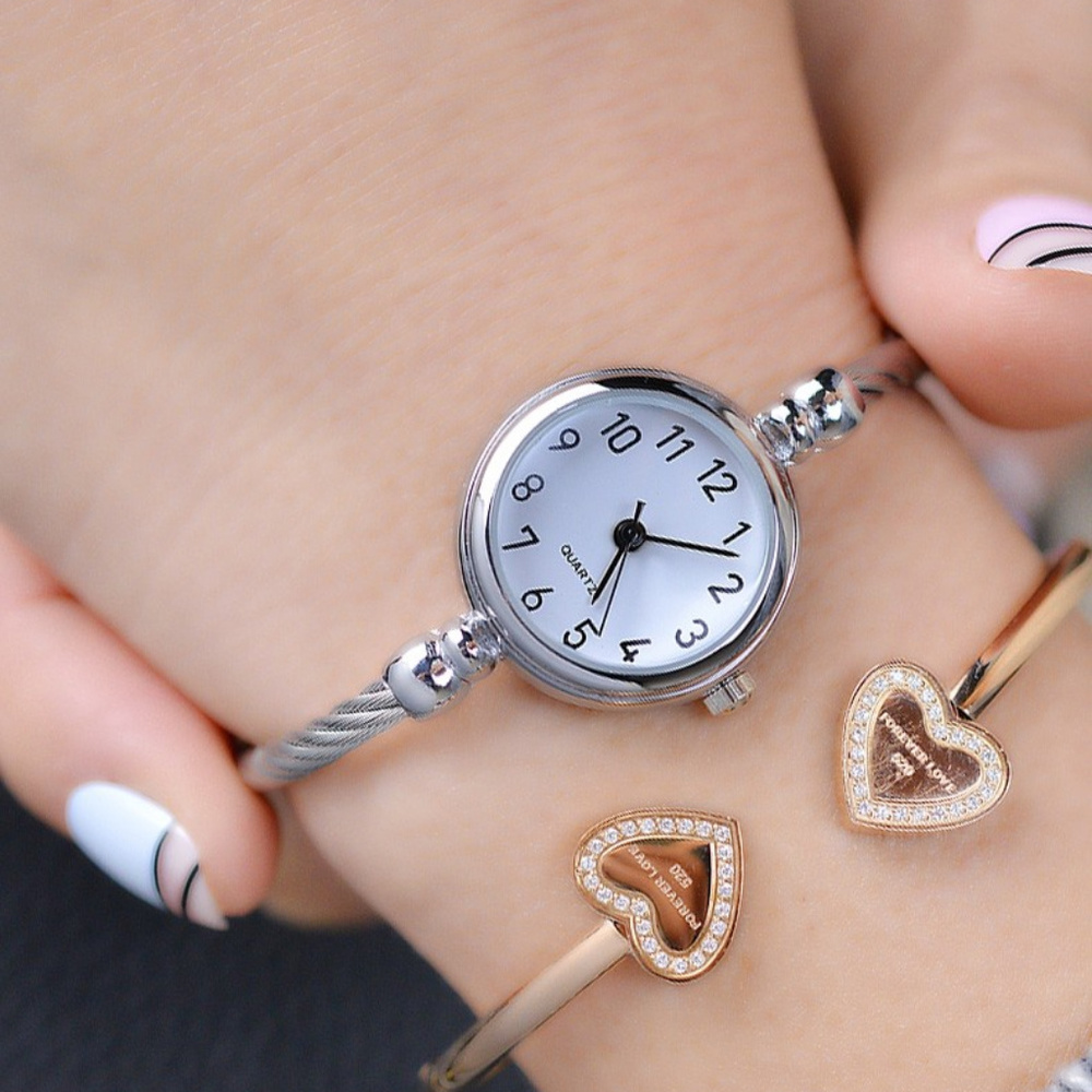 [NEW] 4 Styles Simple Bracelet Watch - Picture 7 of 8